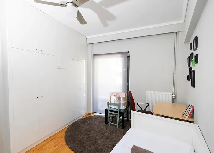 Four Reasons Apts Ntepo テッサロニキ