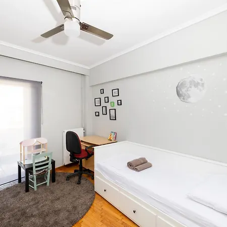 Four Reasons Apts Ntepo Thessaloníki